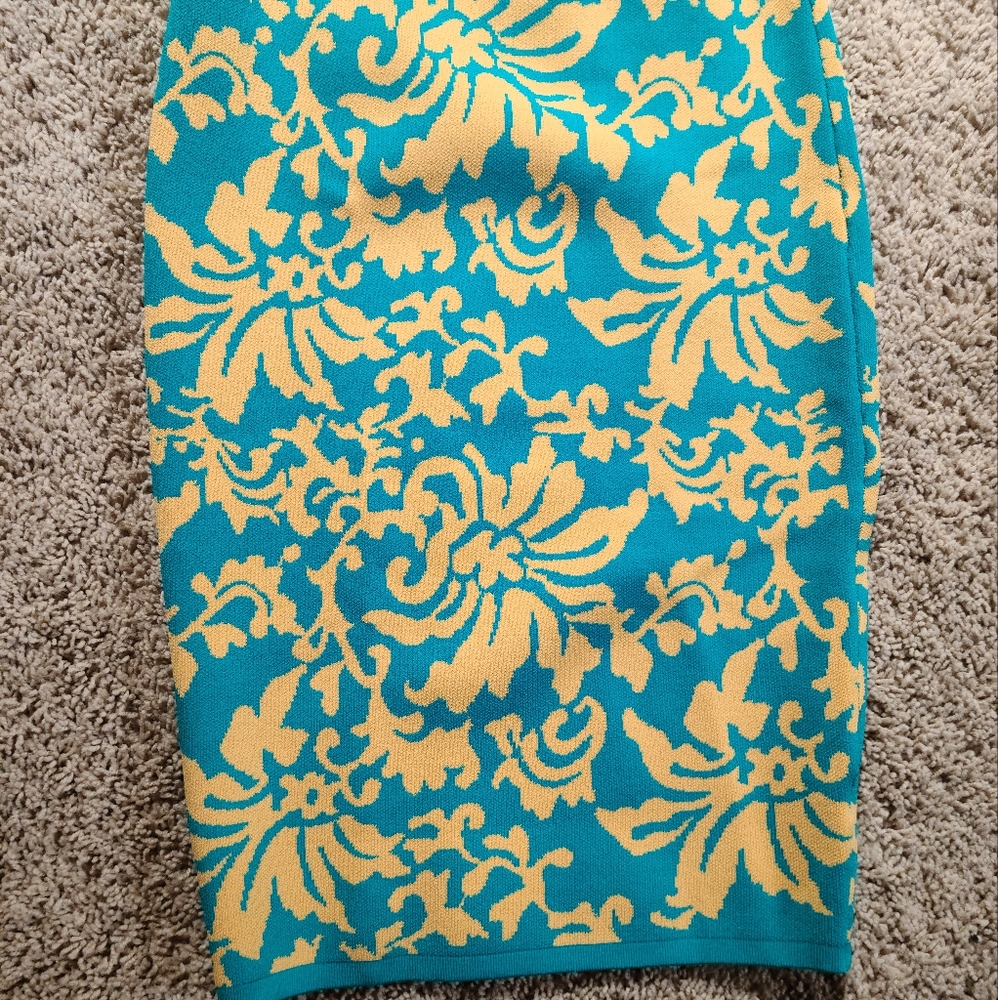 Jealous Tomato Pencil Skirt. Sz small. Turquoise and yellow.